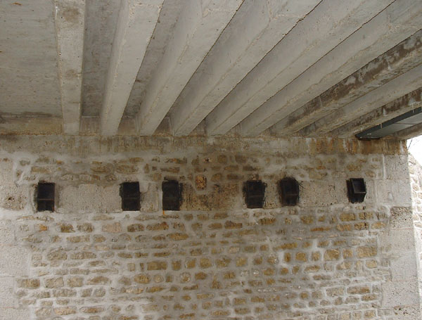 Le pont de Vignely